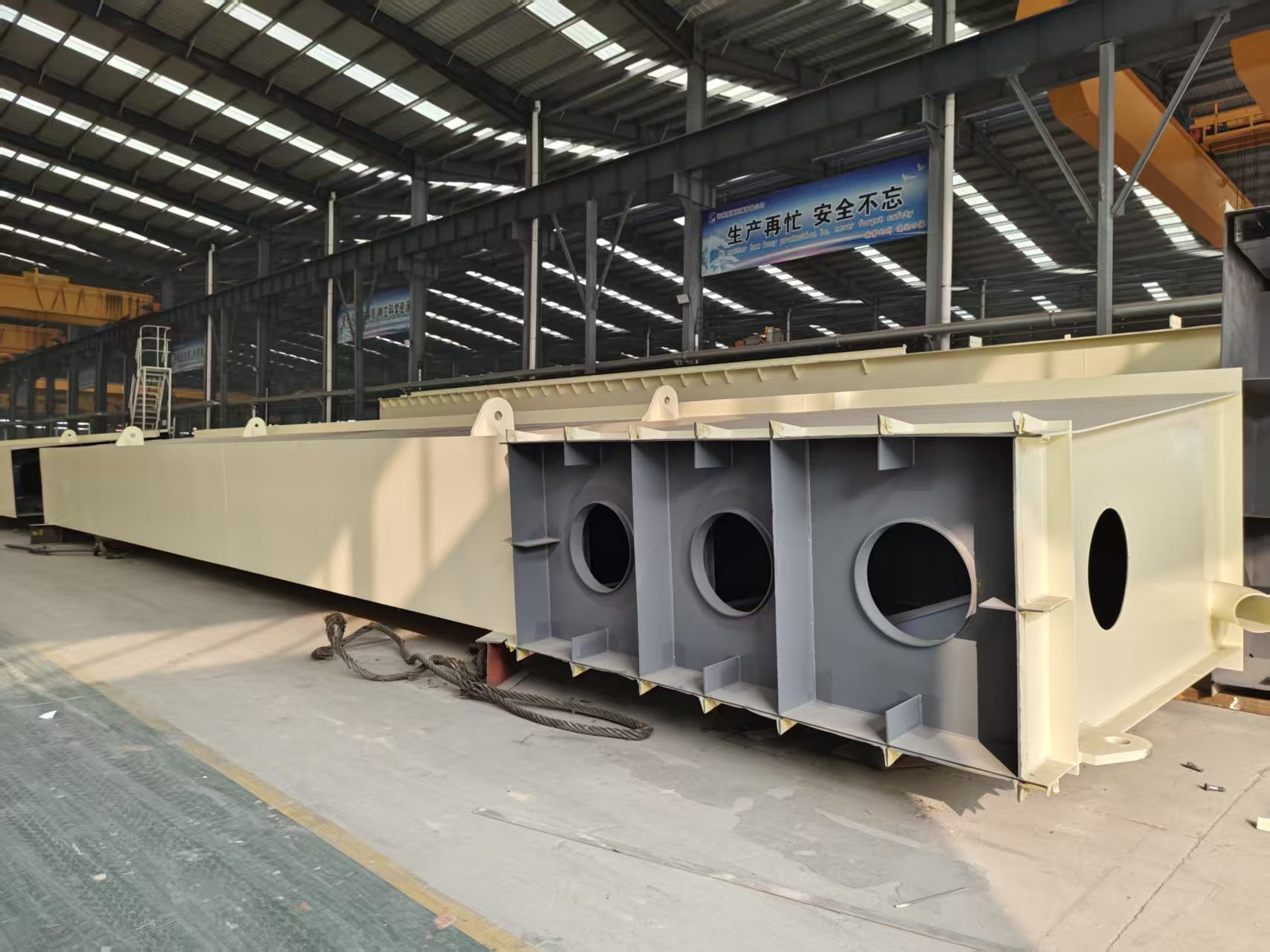 桥式起重机故障排除：常见故障、解决方案和维护技巧  